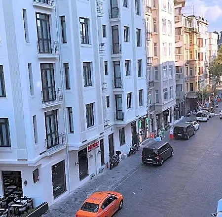 Taksim Royal & Hotell 3*