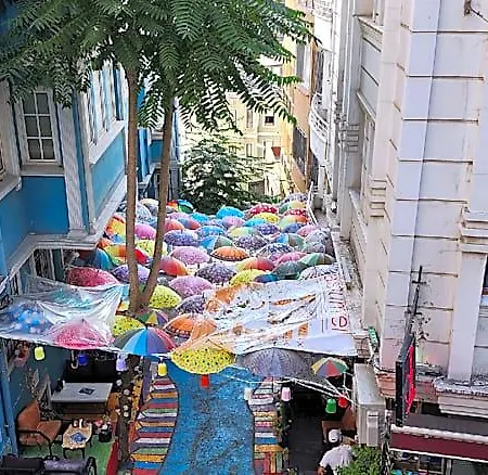 Taksim Royal &